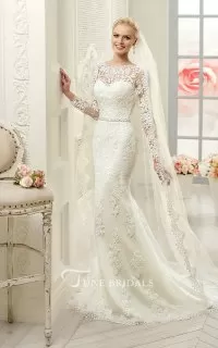 مدل لباس عروس ایرانی  مدل لباس عروس پوشیده 2018  مدل لباس عروس زاکپوزن  مدل لباس عروس پفی مدل لباس عروس پرنسسی  مدل لباس عروس جدید در تهران  جدیدترین مدل لباس عروس 2018  مدل لباس عروس گیپور 